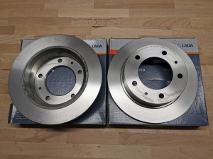 SATZ Bremsscheiben vorn Lada Niva / Taiga / Urban ab BJ 2016 ORIGINAL